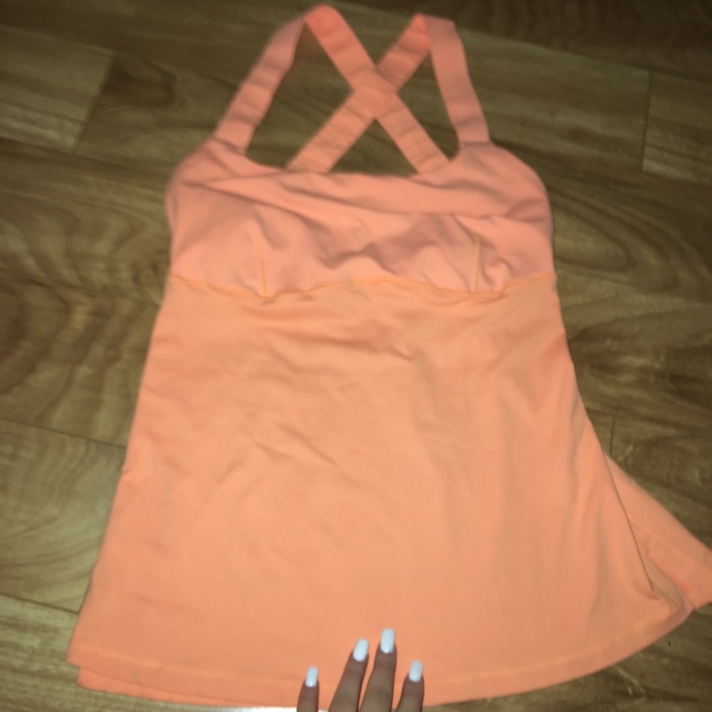 Lululemon tank size 8